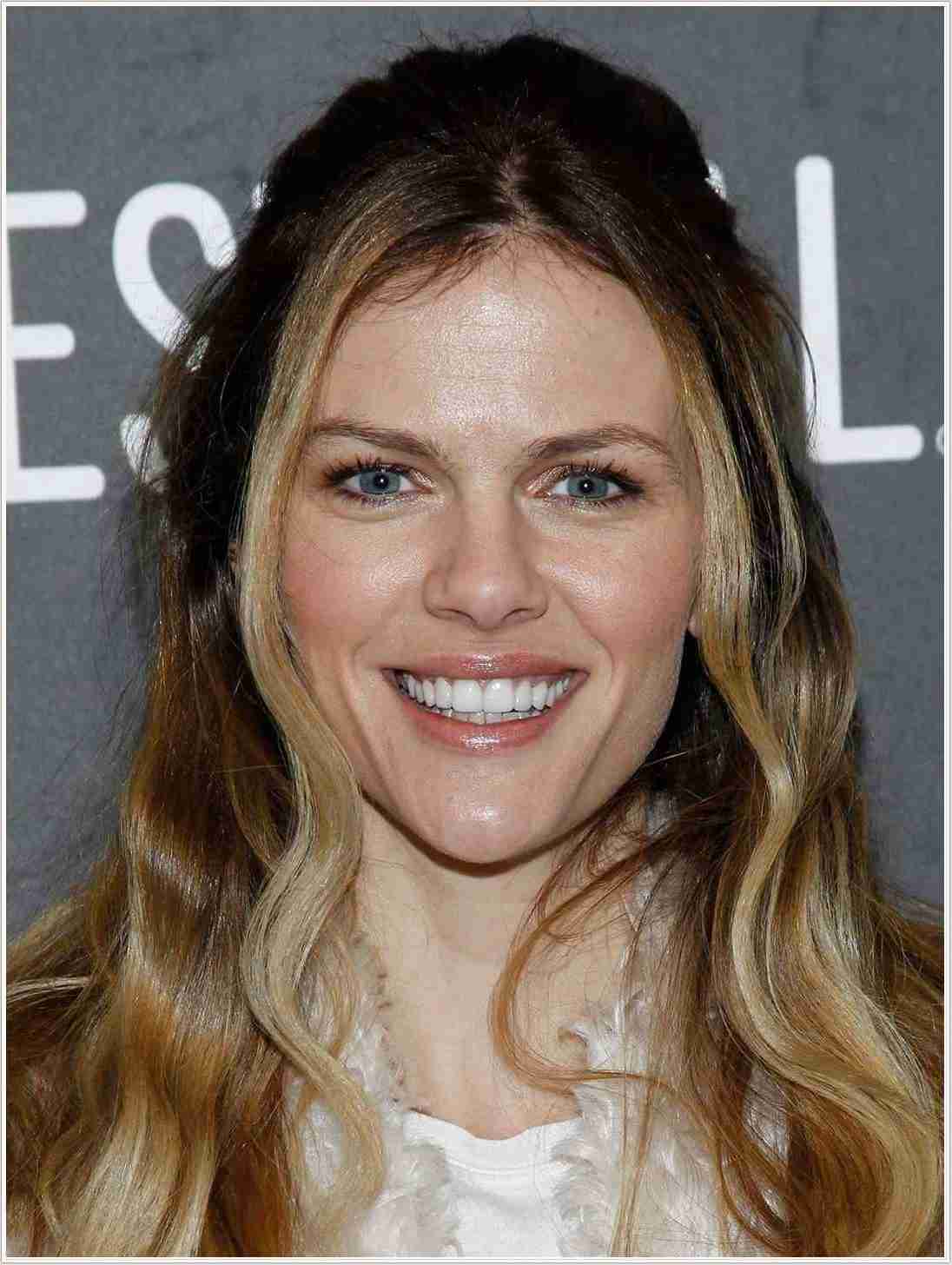Brooklyn Decker - Bio, Facts, Family Life of Actress